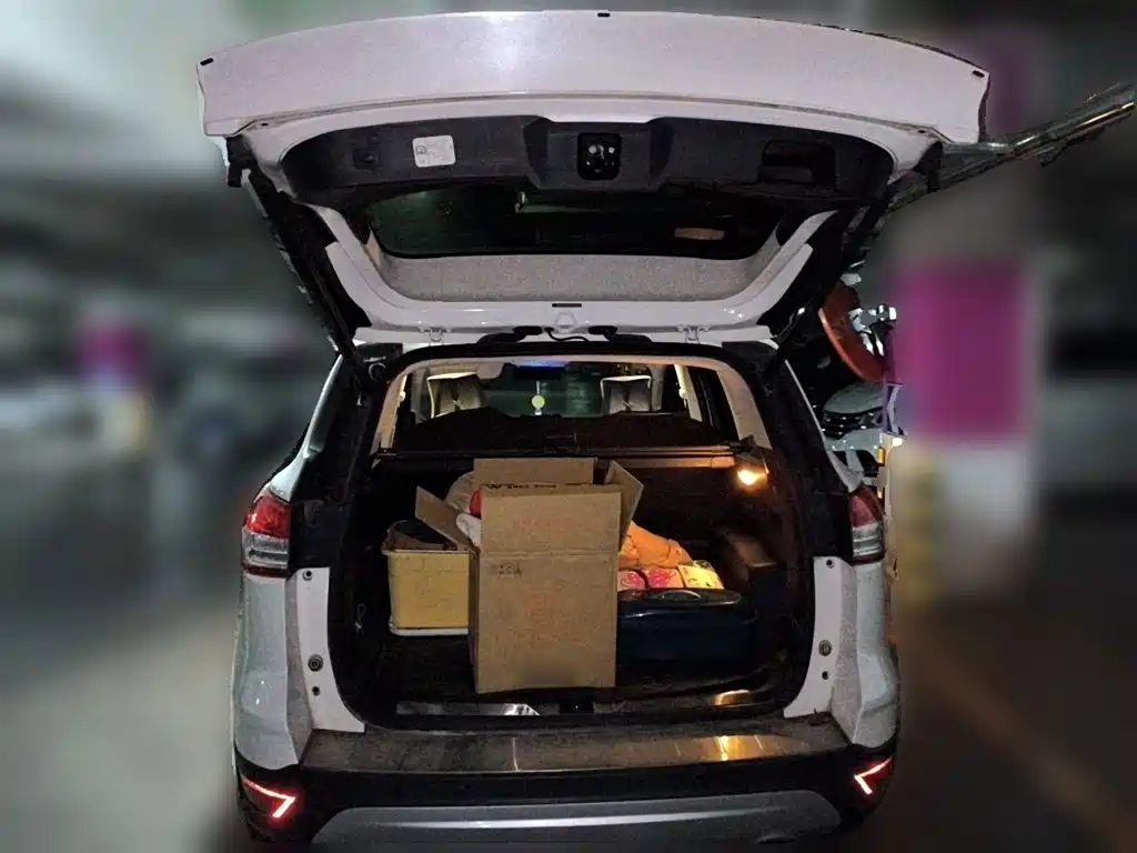 Ford Kuga — миниатюра 15