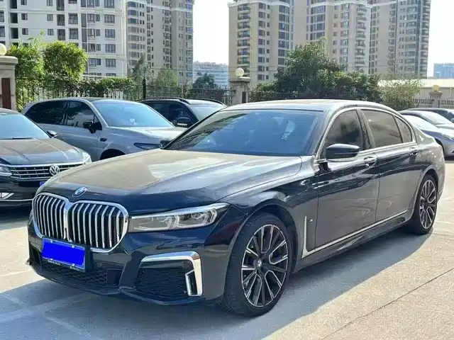 BMW 7 SERIES