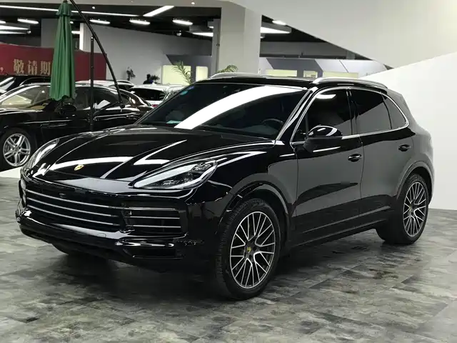 PORSCHE CAYENNE 2018