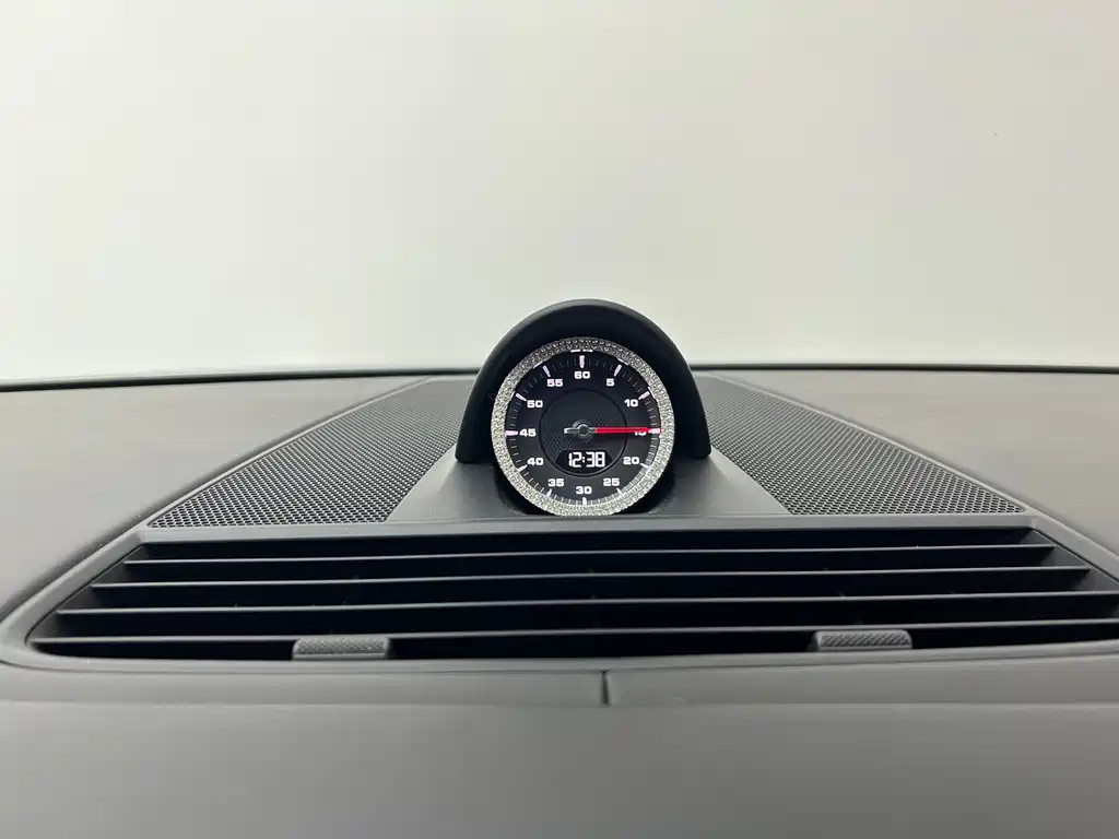 Porsche Panamera — миниатюра 10
