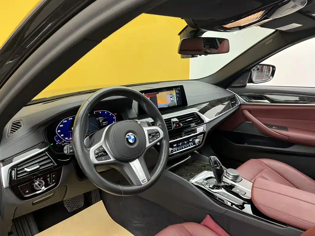 BMW 5 Series — миниатюра 44
