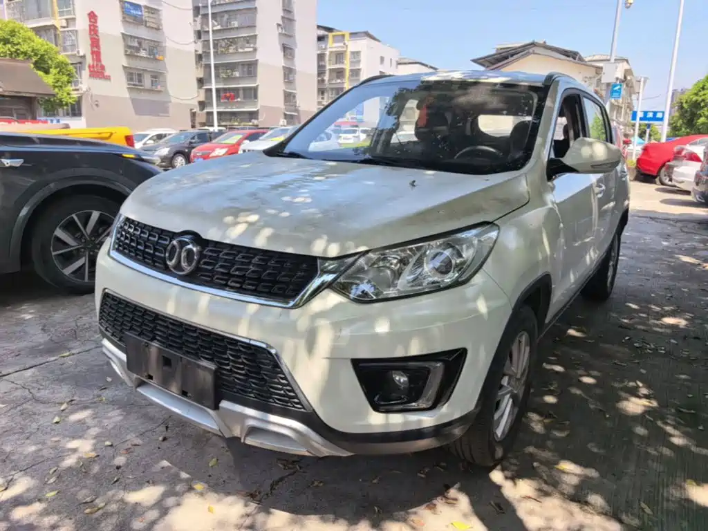 BAIC Senova X35 — миниатюра 2
