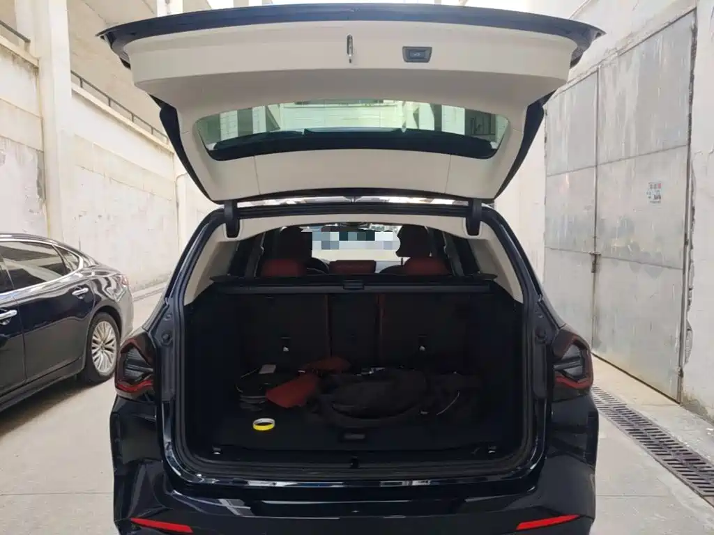 BMW iX3 — миниатюра 19