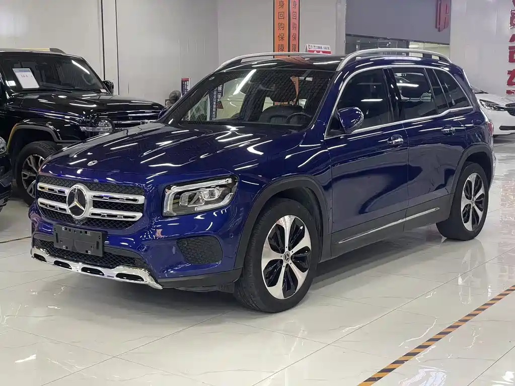 MERCEDES-BENZ GLB