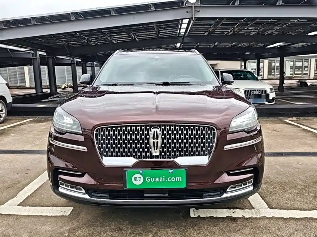 Lincoln Aviator (Import) — миниатюра 3