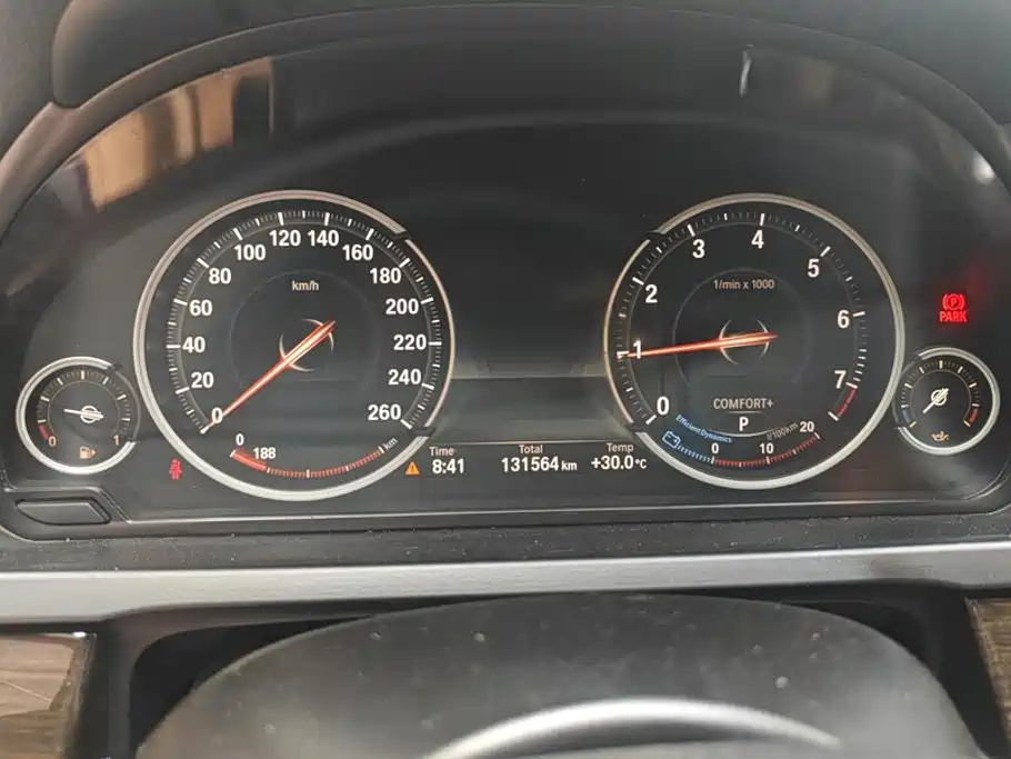 BMW 7 Series — миниатюра 14