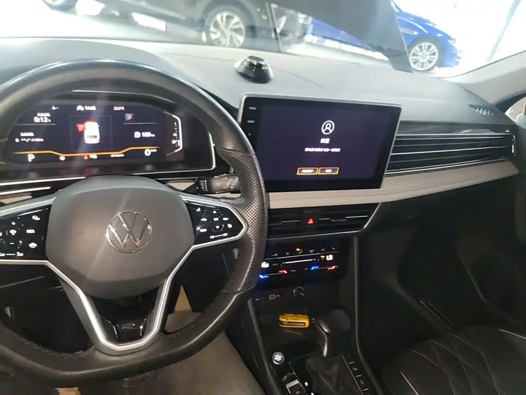 Volkswagen Tiguan L — миниатюра 10