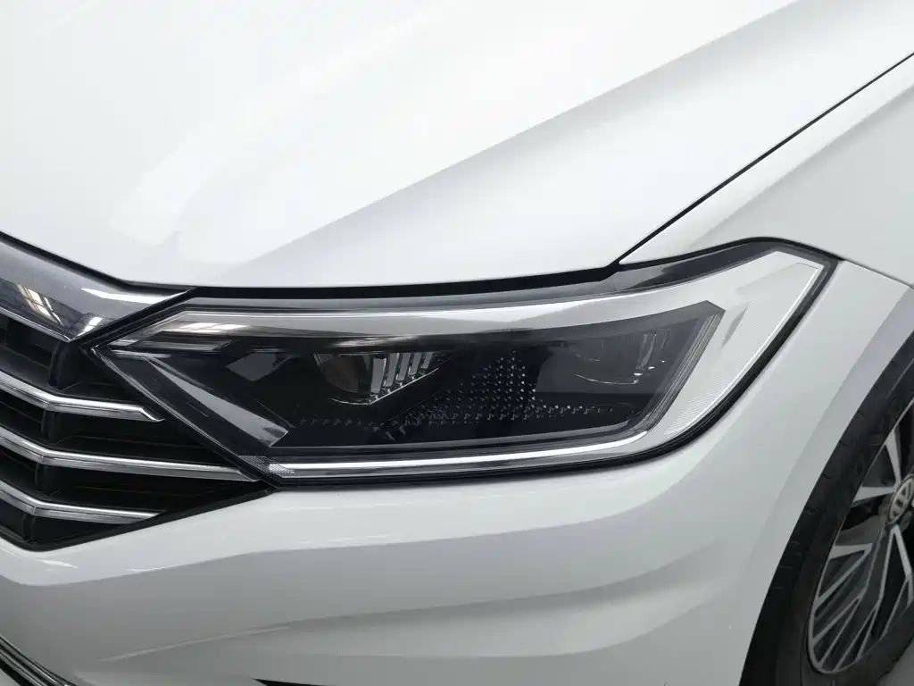 Volkswagen Sagitar — миниатюра 7