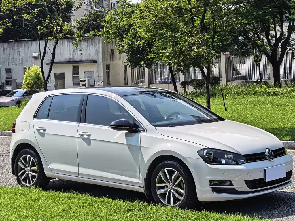 Volkswagen Golf — миниатюра 3