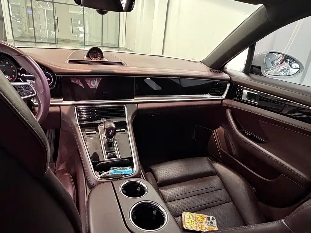 Porsche Panamera — миниатюра 9