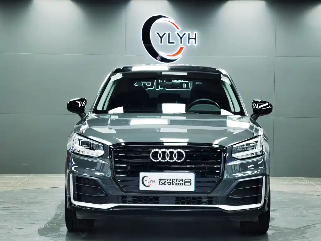 AUDI  Q2L