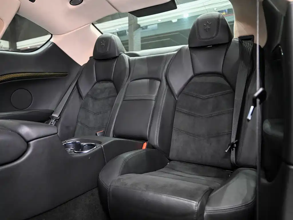 MASERATI GRANTURISMO