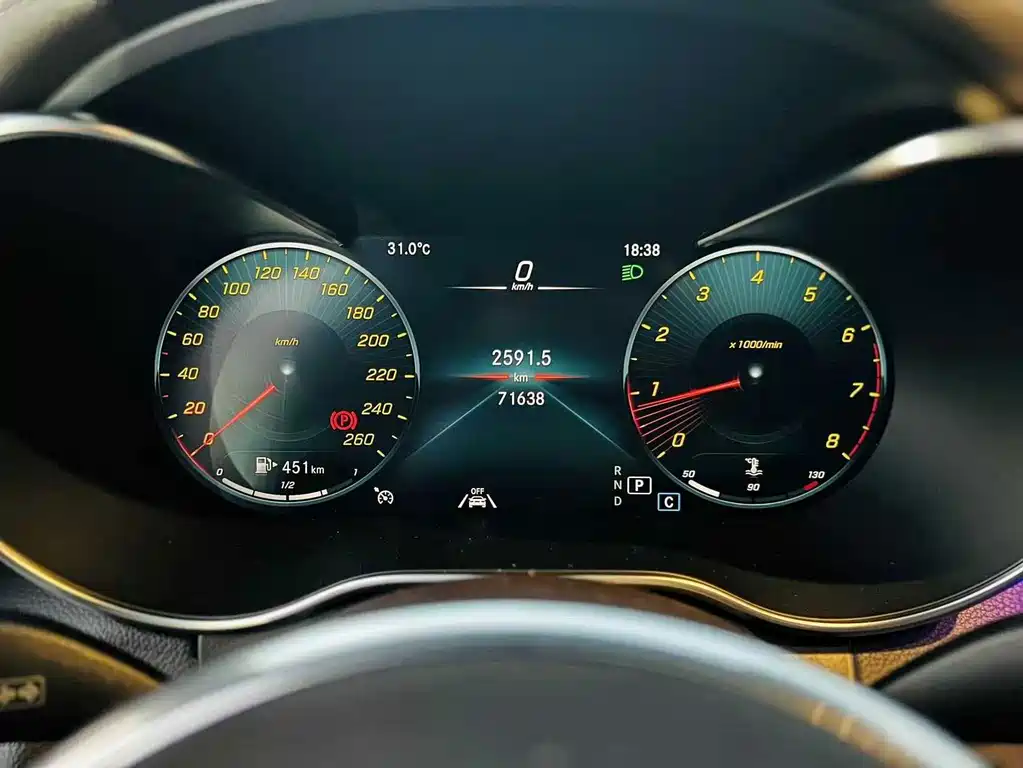 Mercedes-Benz GLC — миниатюра 9