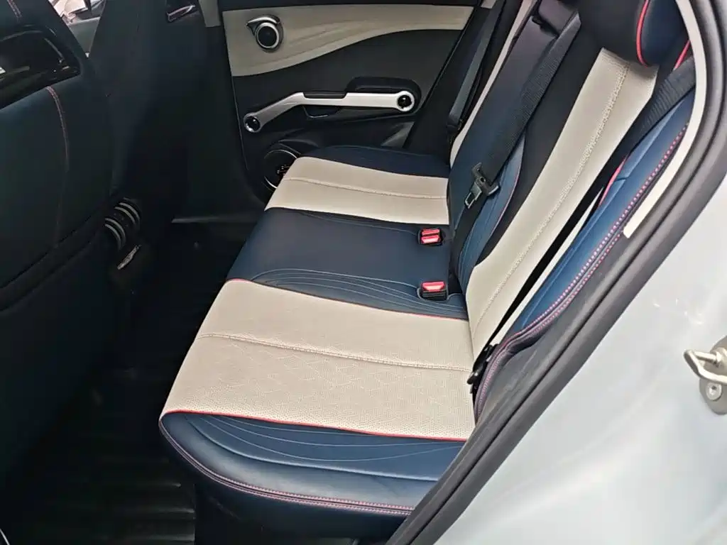 BYD Yuan Plus — миниатюра 17