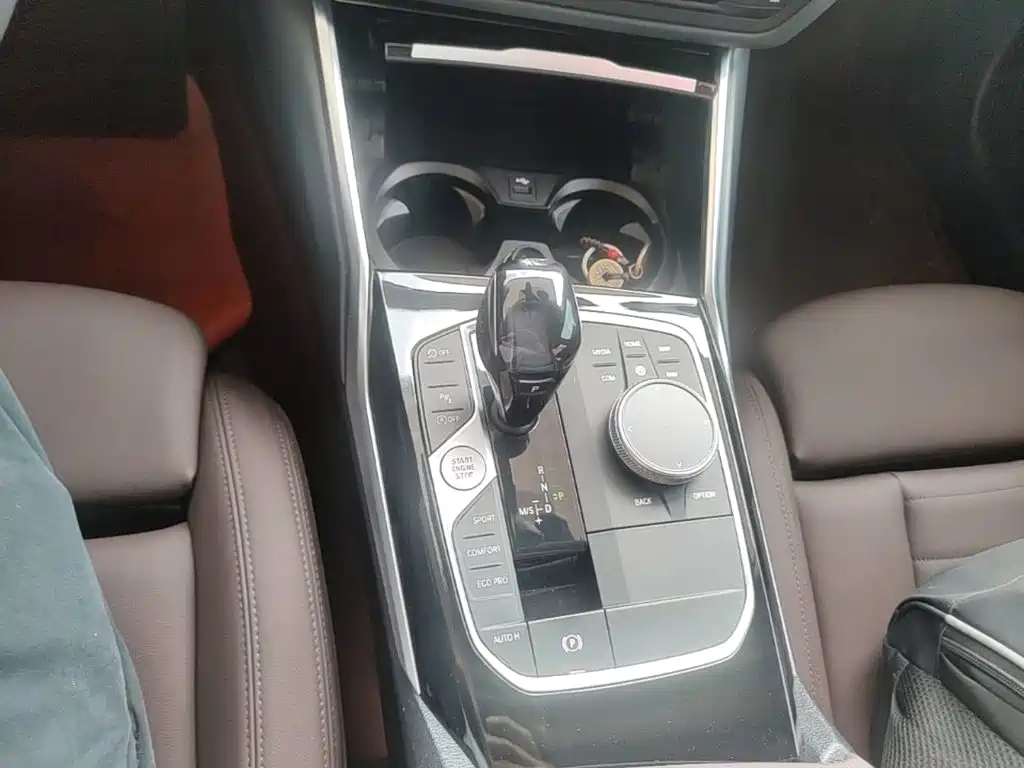 BMW 3 Series — миниатюра 14