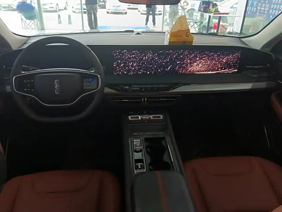 Lincoln Z — миниатюра 12