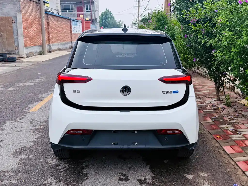 Dongfeng EV YOUNG Guang Xiaoxin — миниатюра 5