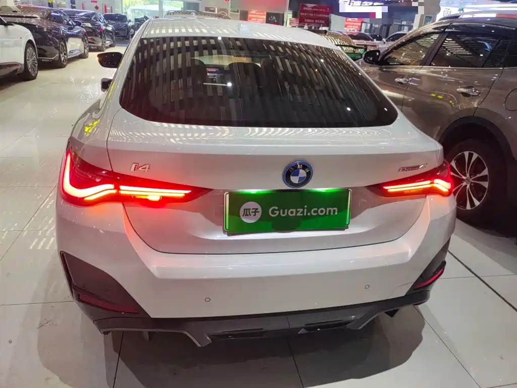BMW i4 2022 eDrive40