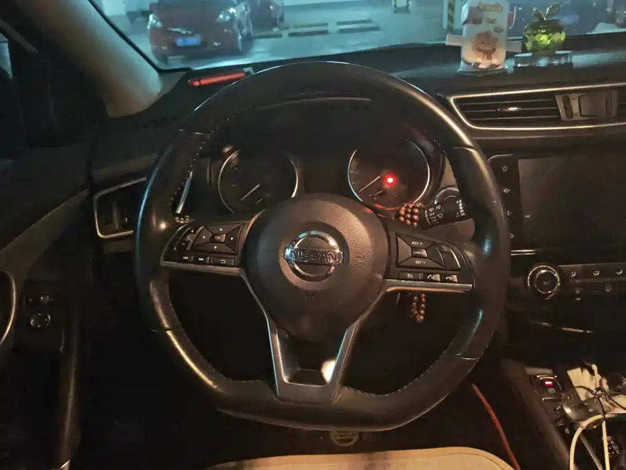 Nissan Qashqai — миниатюра 15
