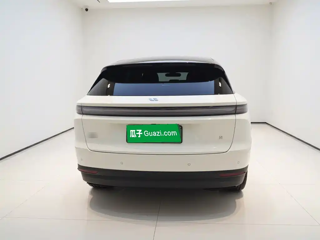Li Auto Идеальный i6 — миниатюра 3