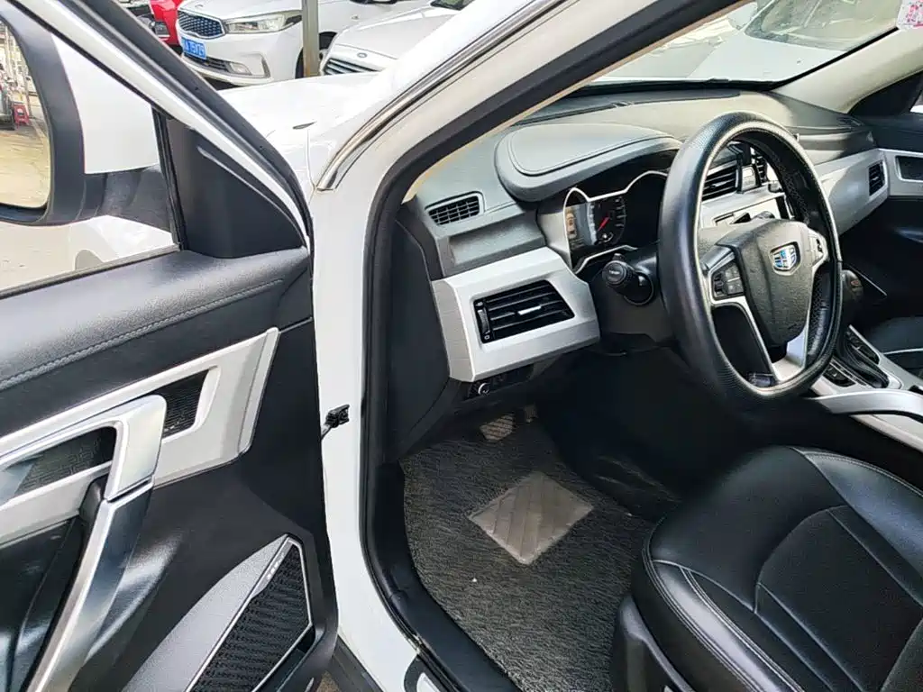 Geely Boyue — миниатюра 16