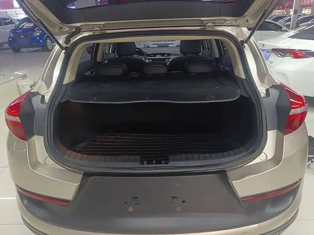 Geely Emgrand GS — миниатюра 19