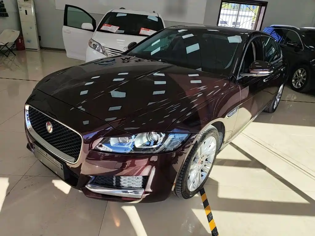 Jaguar XFL — миниатюра 2