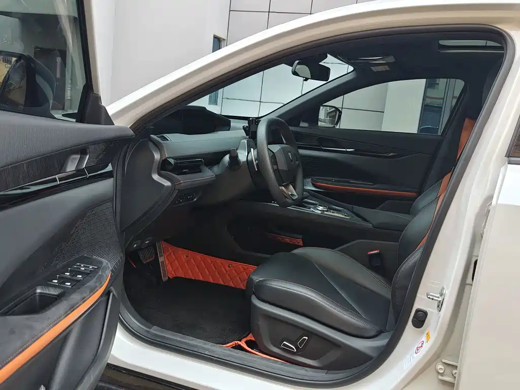 Changan UNI-V — миниатюра 7