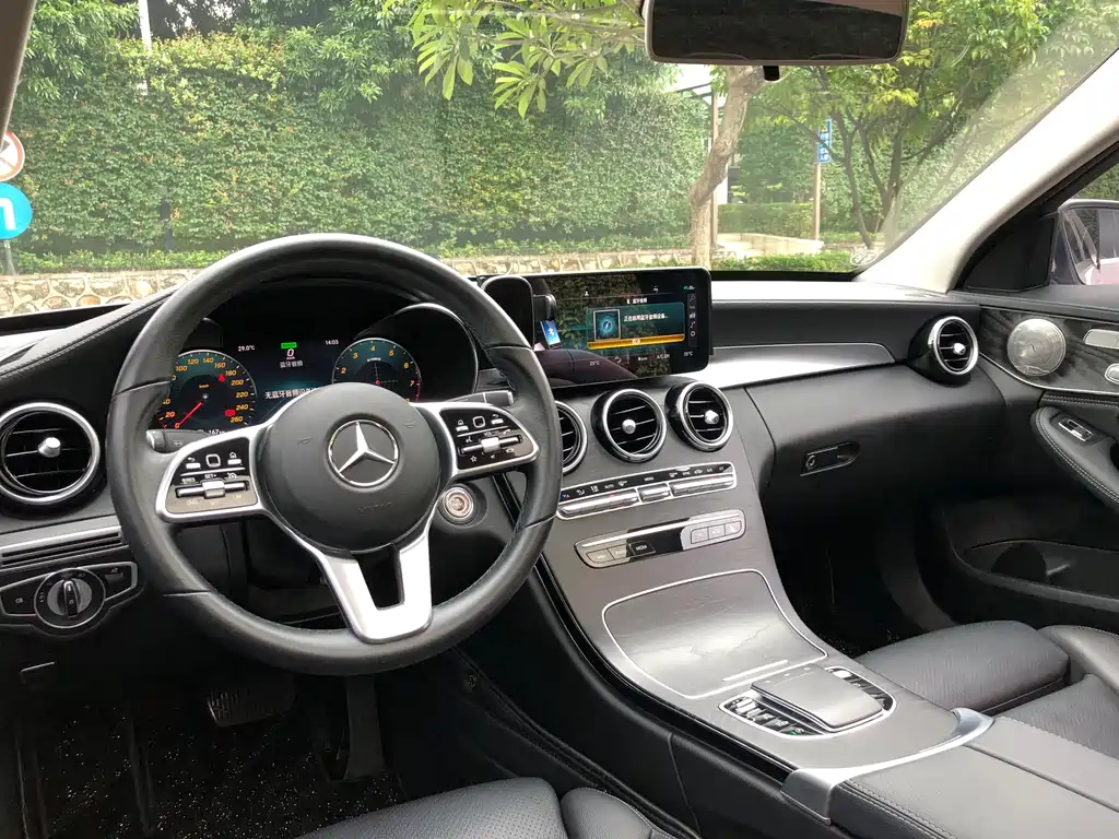 Mercedes-Benz C-Class — миниатюра 16
