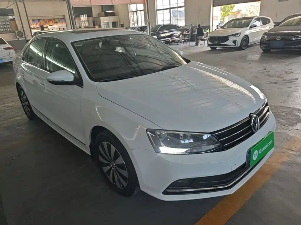 Volkswagen Sagitar — миниатюра 4