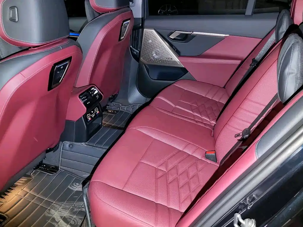 BMW 5 Series — миниатюра 4