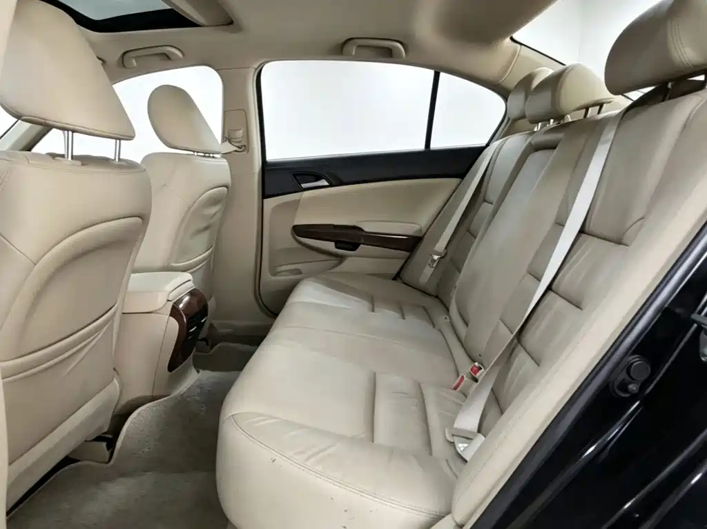 Honda Accord — миниатюра 6