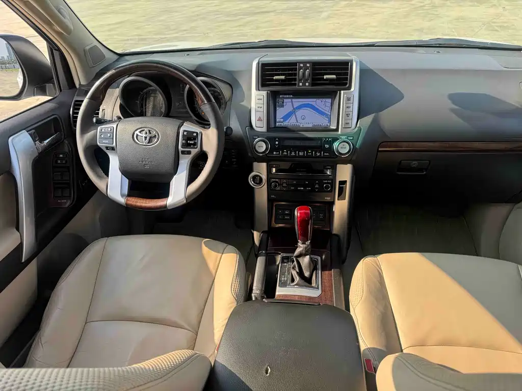 Toyota Prado — миниатюра 9