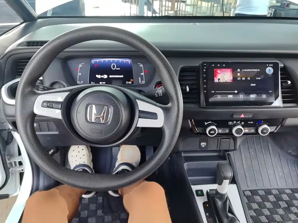 Honda Fit — миниатюра 10