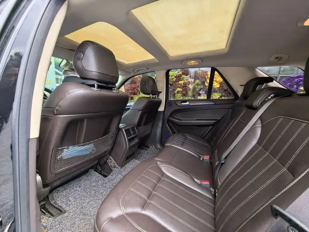 Mercedes-Benz GLE (Import) — миниатюра 7