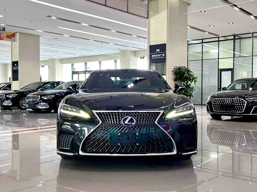 Lexus LS — миниатюра 2