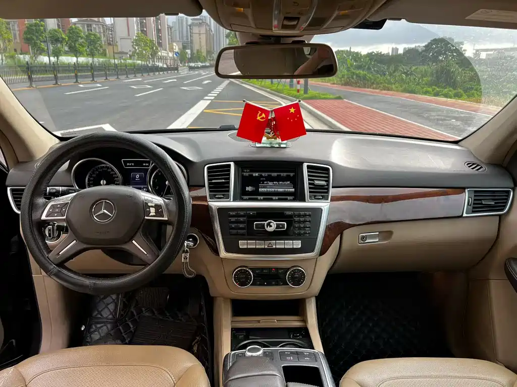 Mercedes-Benz M 2012 ML 350
