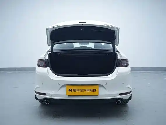 Mazda 3 Axela — миниатюра 10