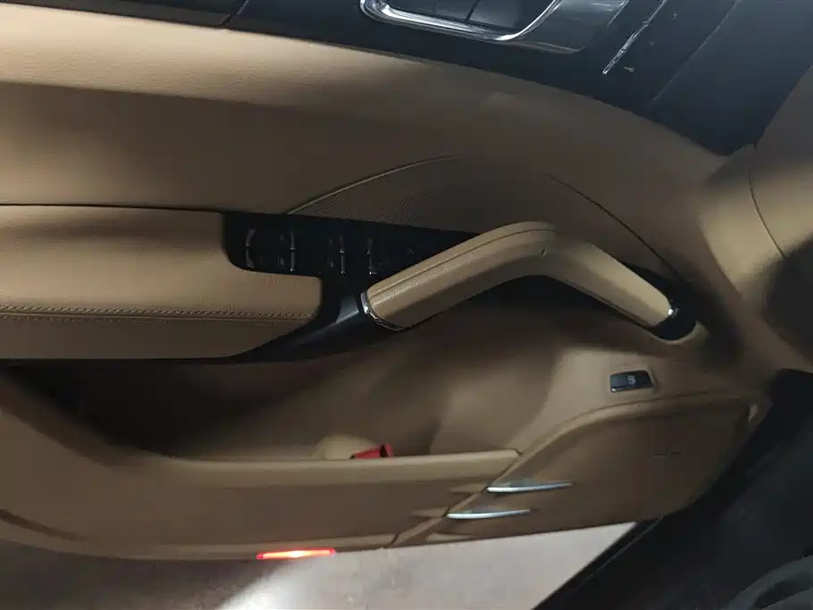 Porsche Cayenne 2015 Cayenne S E-Hybrid 3.0T