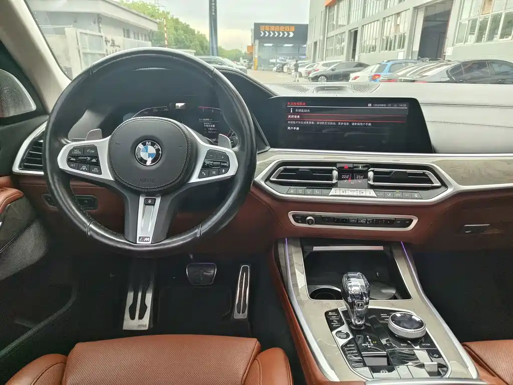 BMW X7 — миниатюра 11