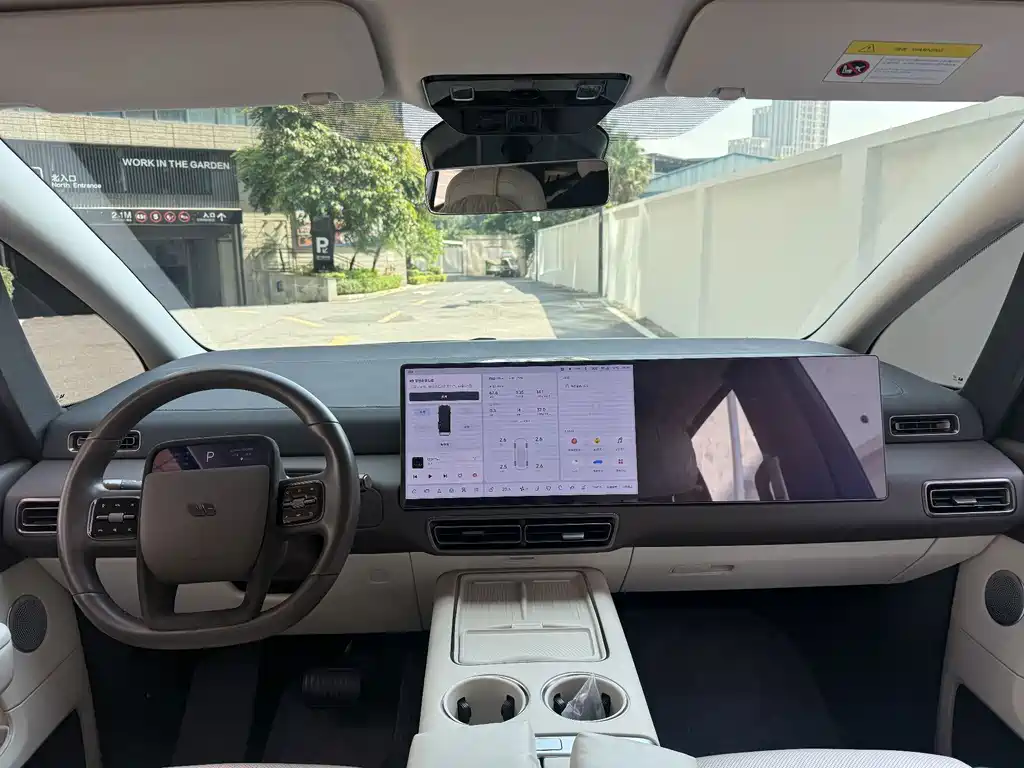 Li Auto Li MEGA — миниатюра 14