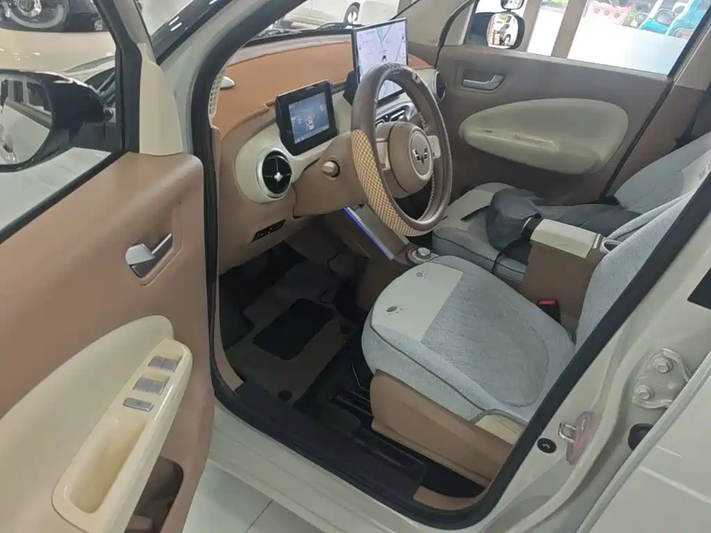 Wuling MINIEV — миниатюра 16
