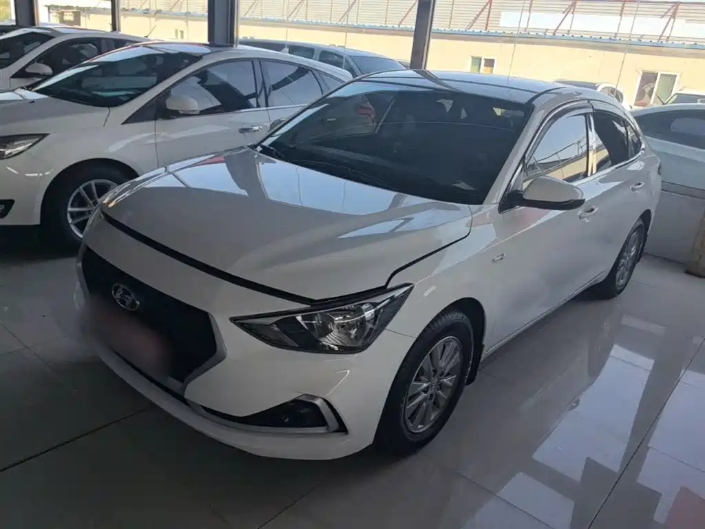 Hyundai Elantra 2019