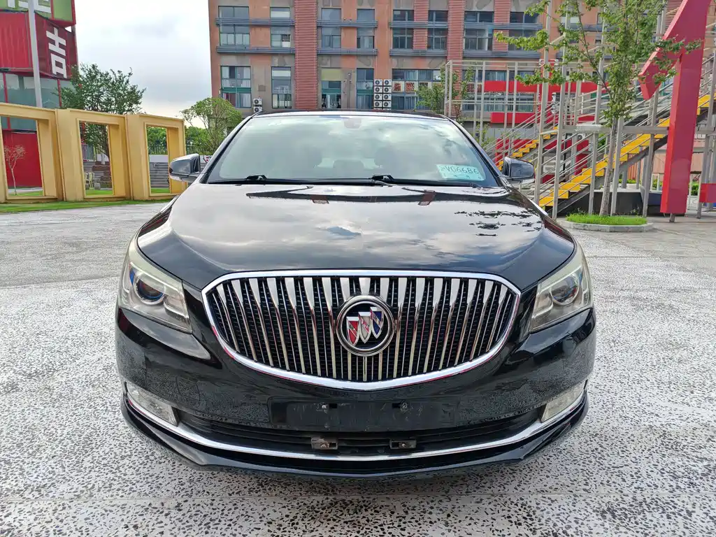 Buick LaCrosse — миниатюра 2