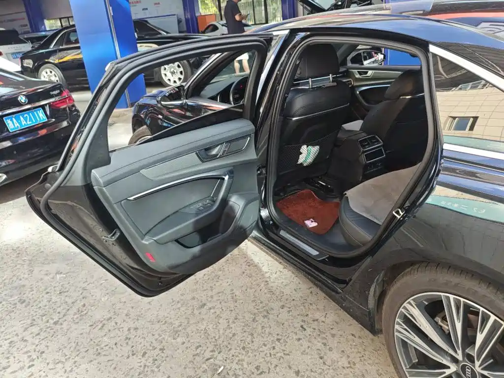 Audi A6L — миниатюра 6