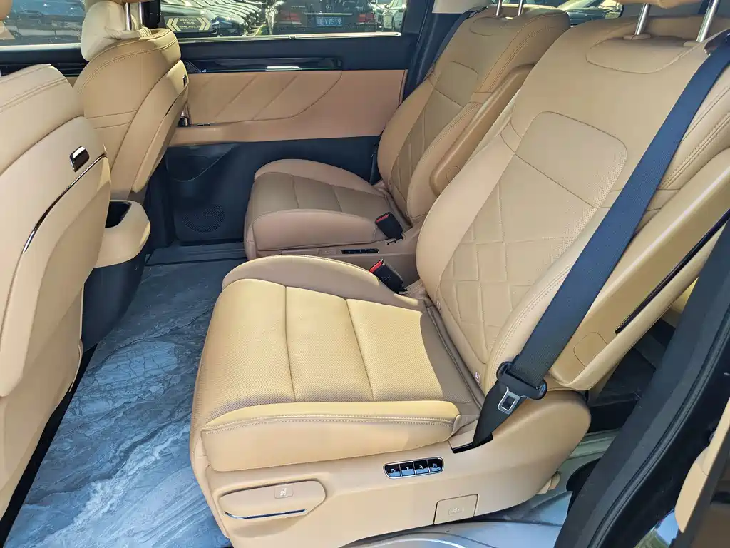 GAC Motor Trumpchi E8 PHEV — миниатюра 11