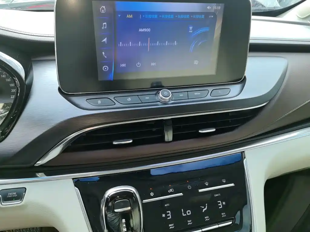 Buick GL8 — миниатюра 13