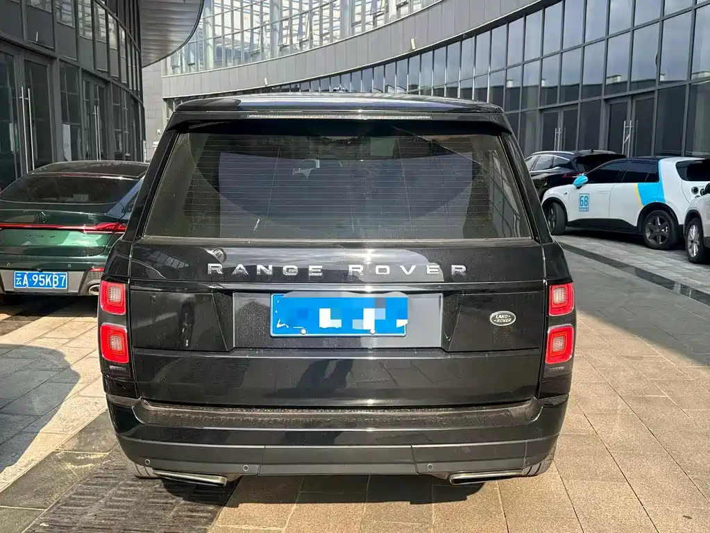Land Rover Range Rover — миниатюра 8