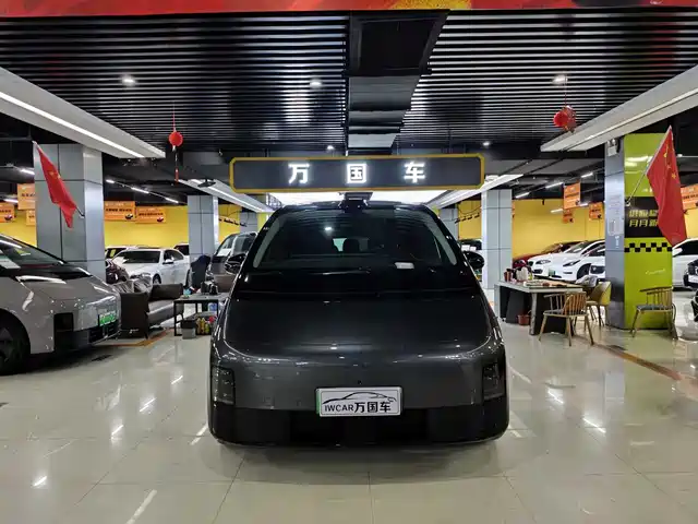 Li Auto IDEAL MEGA 2024