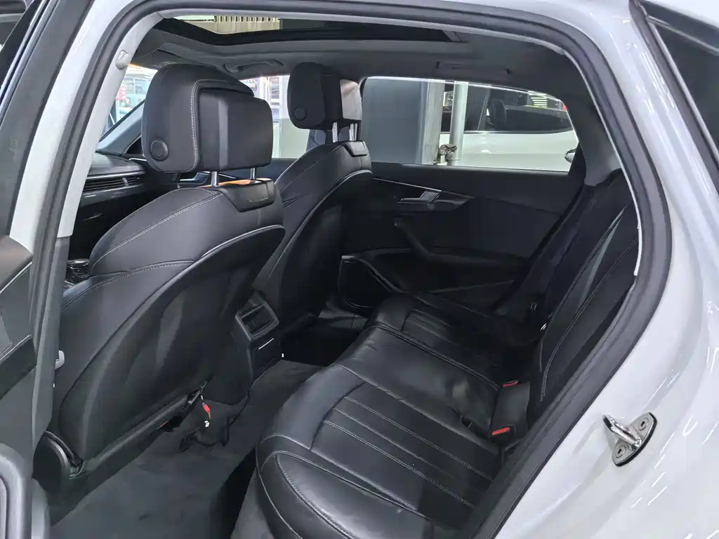 Audi A4L — миниатюра 8